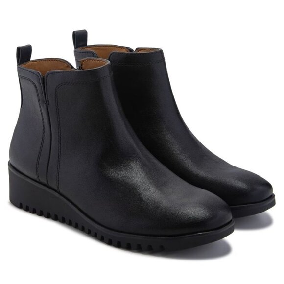 NWOB Eurosoft by Sofft Dallan Wedge Bootie Sz 6.5 M Black Synthetic Leather - Picture 1 of 10